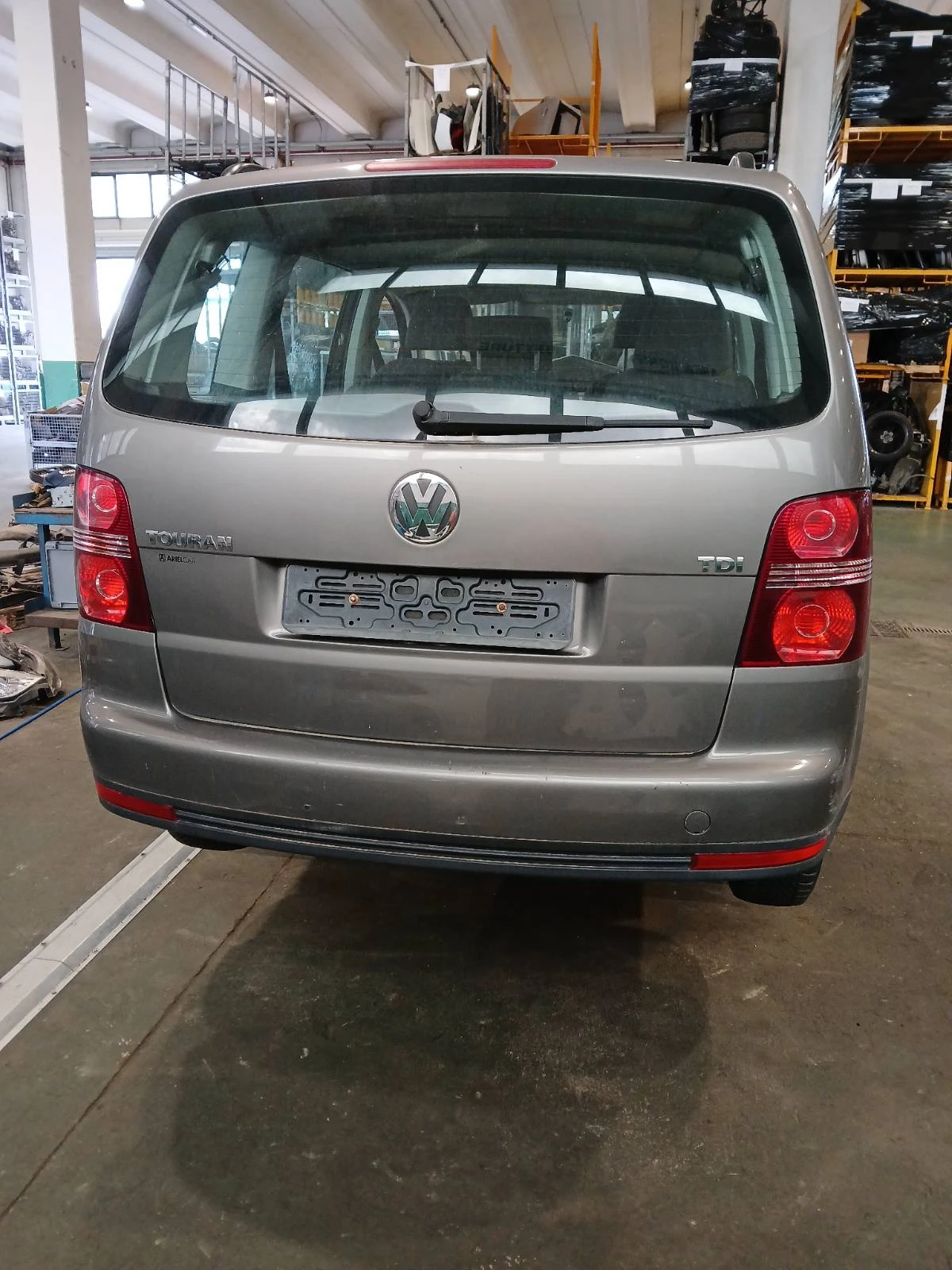 VW Touran 2.0tdi - изображение 2