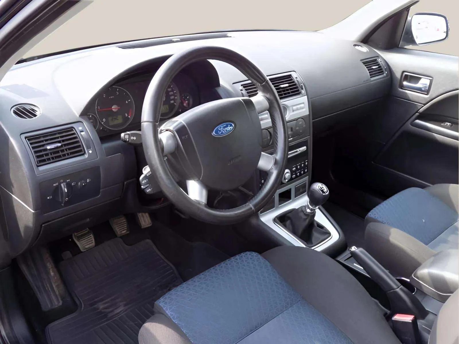 Ford Mondeo 2.2TDCi - изображение 4