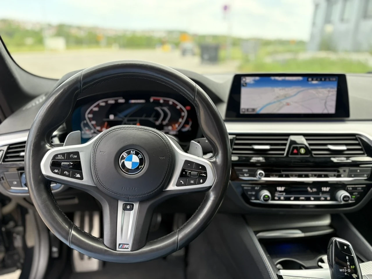 BMW 550 M550i ХDRIVE - изображение 3