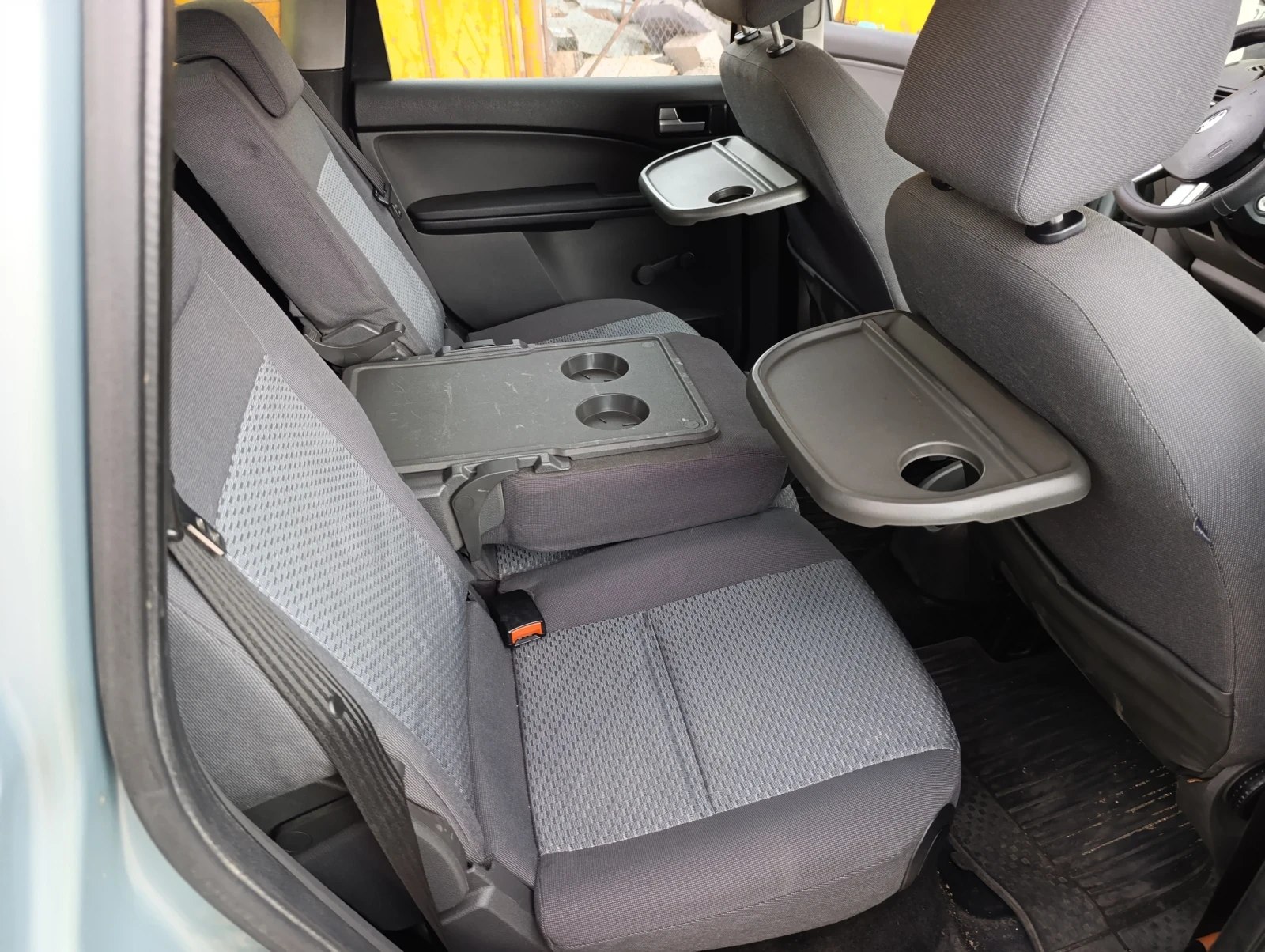Ford C-max 1.6 109кс. - изображение 8