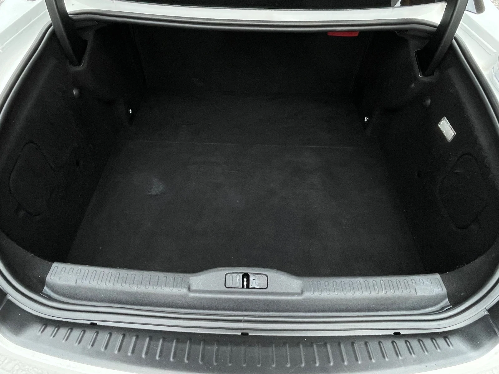 Peugeot RCZ 1.6 I TURBO - изображение 6
