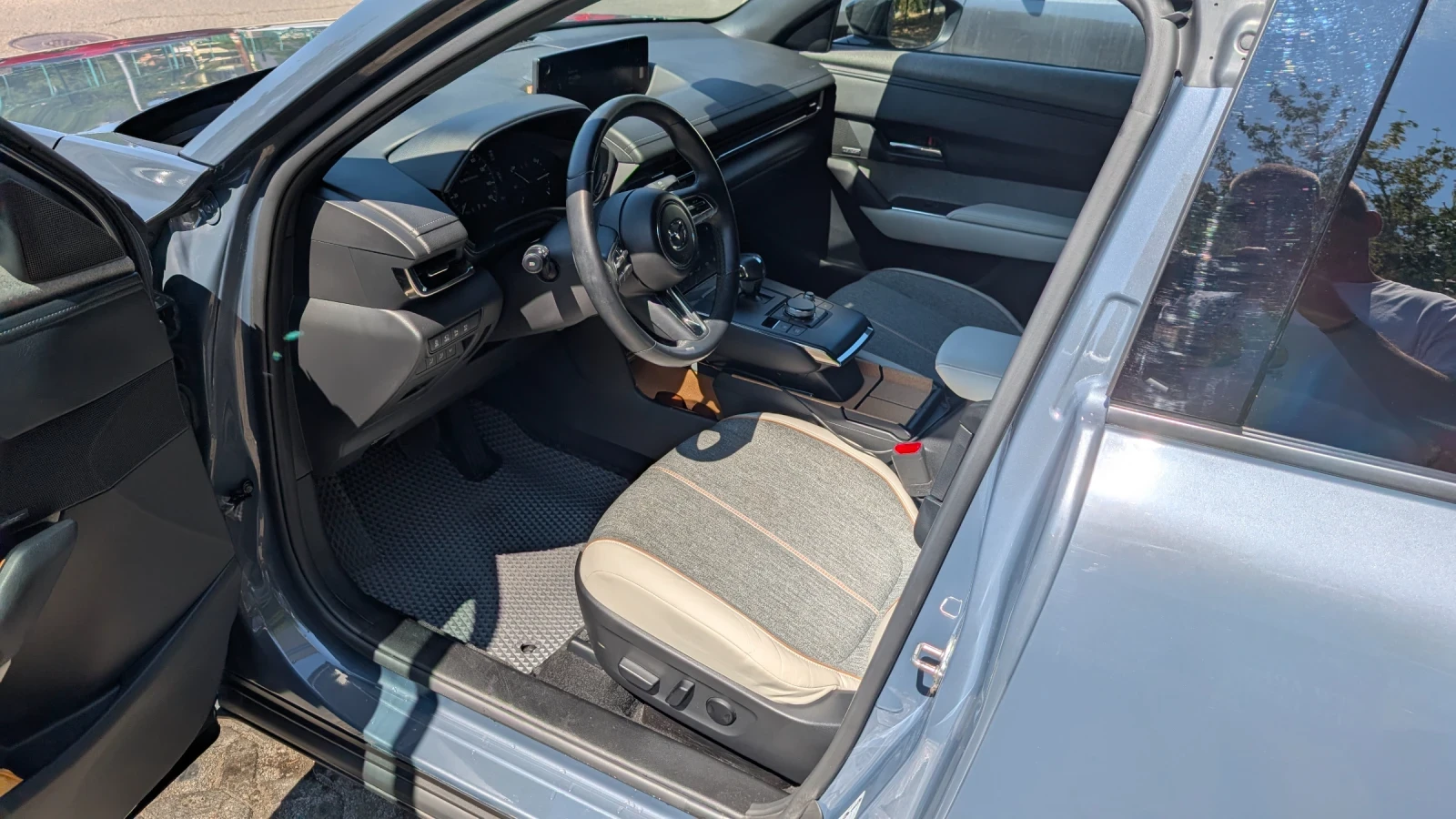 Mazda MX-30  - изображение 6
