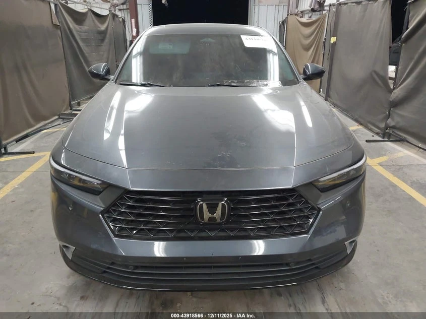 Honda Accord Hybrid Touring, снимка 12 - Автомобили и джипове - 53944072