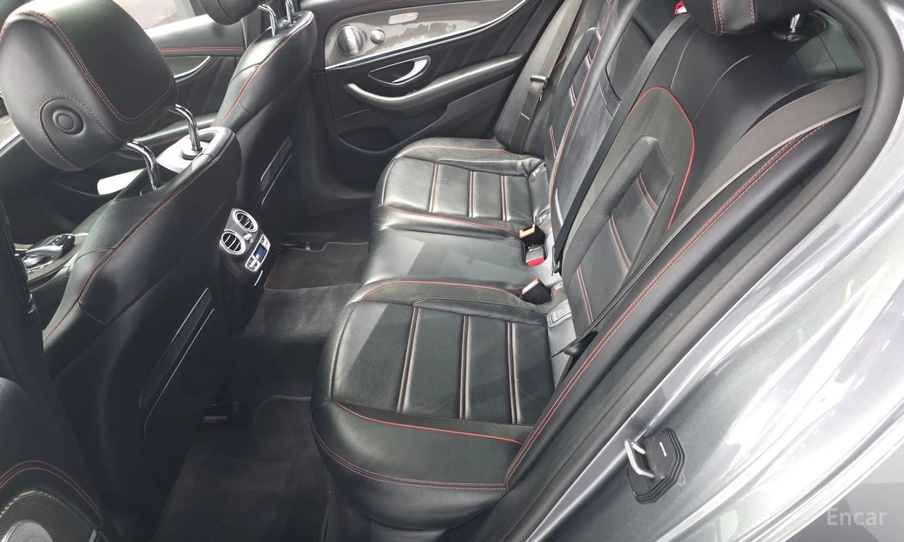 Mercedes-Benz E 43 AMG 4MATIC* BURMESTER* ОБДУХВАНЕ* ХЕДЪП* МАСАЖ* ПАНОРА, снимка 15 - Автомобили и джипове - 54801573