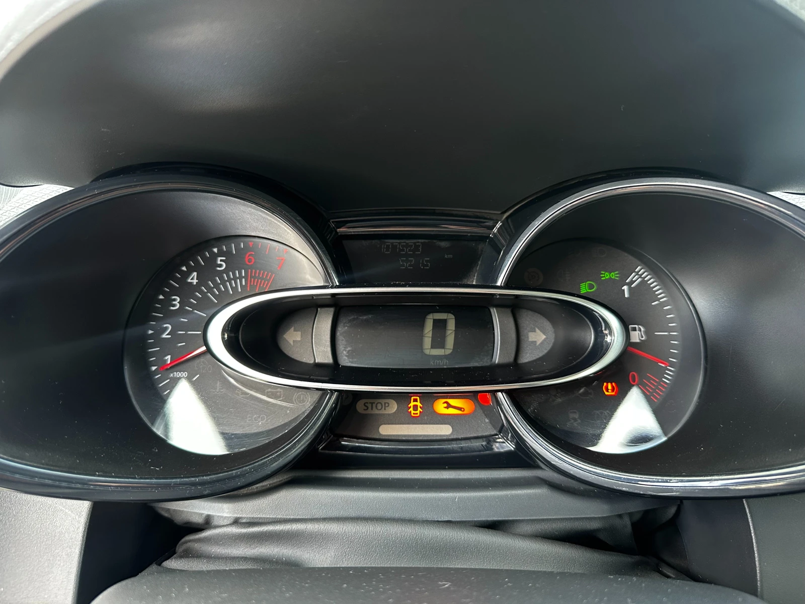 Renault Clio 1.2i 73 к.с./ГАРАНЦИЯ, снимка 15 - Автомобили и джипове - 54847077