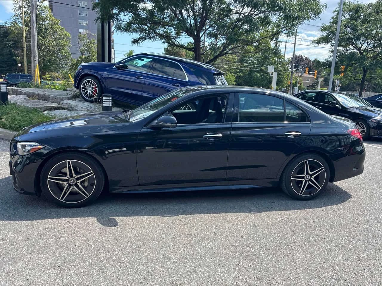 Mercedes-Benz C 300 4MATIC * ГЛАВНО ПРЕДСТАВИТЕЛСТВО НА MERCEDES* , снимка 3 - Автомобили и джипове - 55423893
