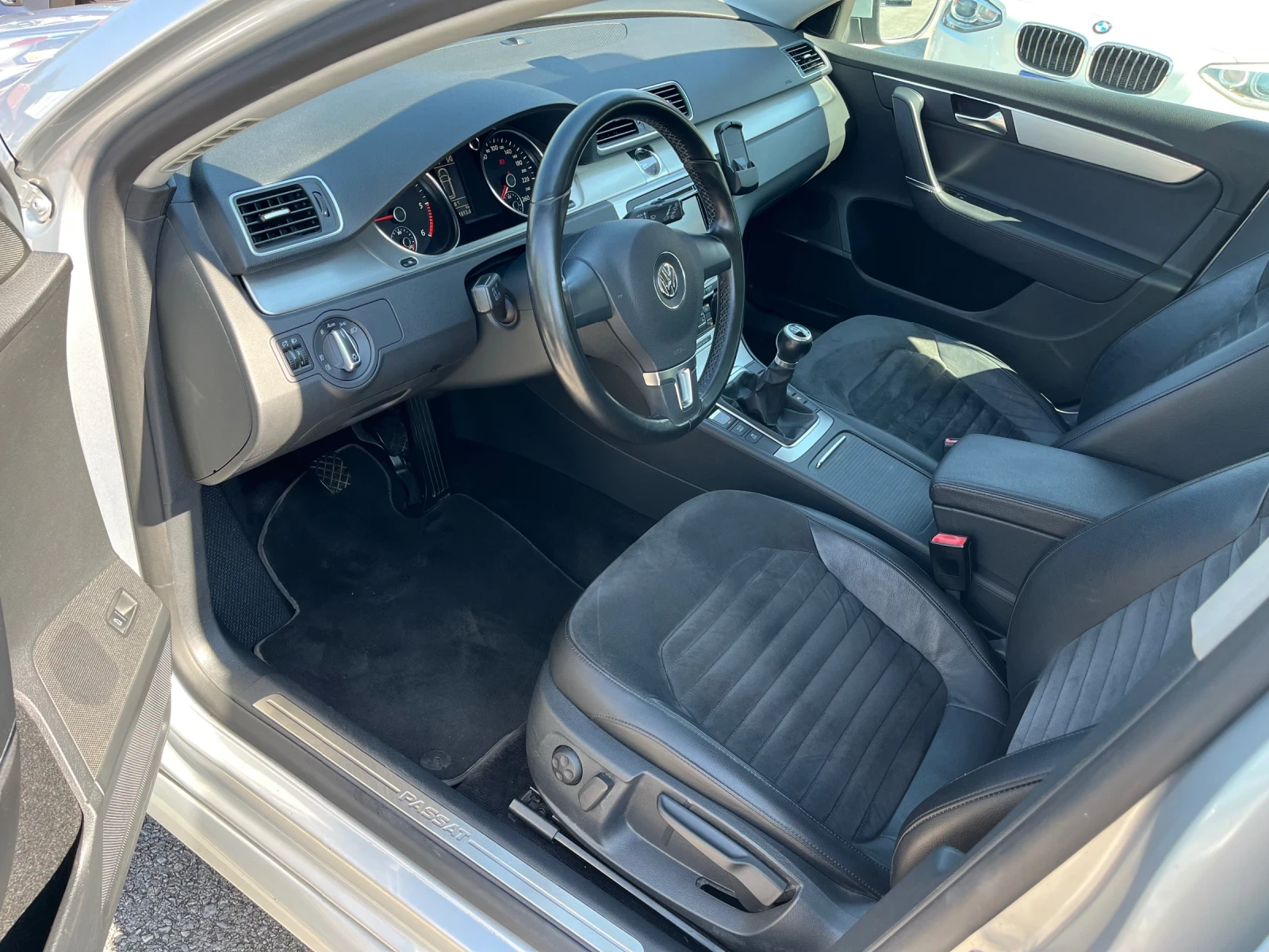 VW Passat 2.0 TDI HIGHLINE, снимка 5 - Автомобили и джипове - 55622780
