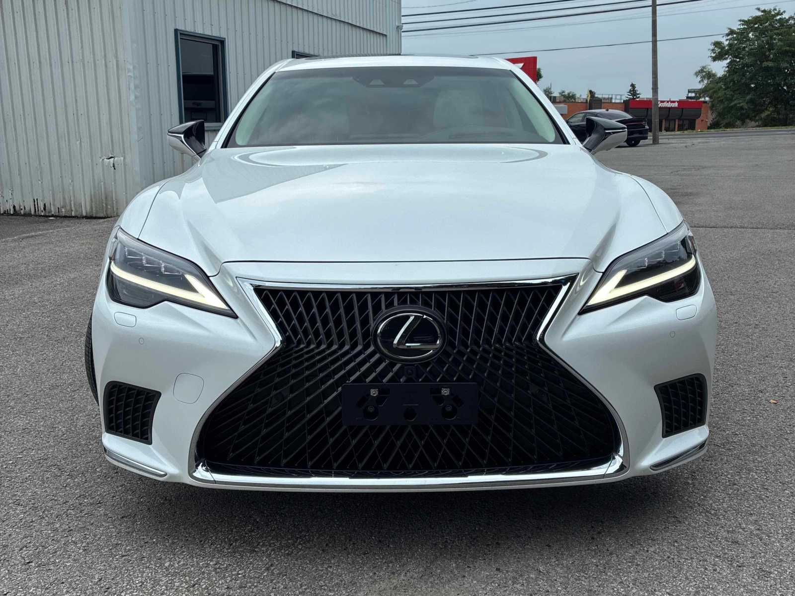 Lexus LS * 500h * CARFAX * ОПЦИЯ ЗА ФИНАНСИРАНЕ , снимка 6 - Автомобили и джипове - 55899389