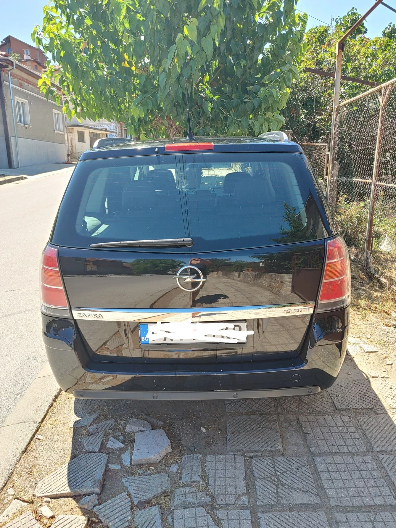 Opel Zafira 1.9, снимка 2 - Автомобили и джипове - 55993415