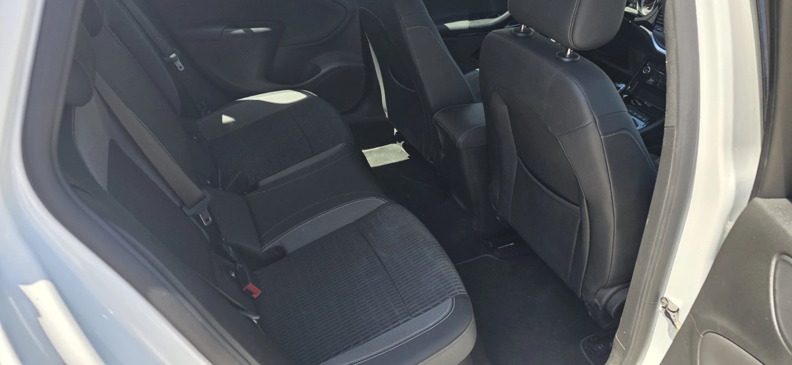 Opel Astra  Elegance 1.2, снимка 5 - Автомобили и джипове - 56117872