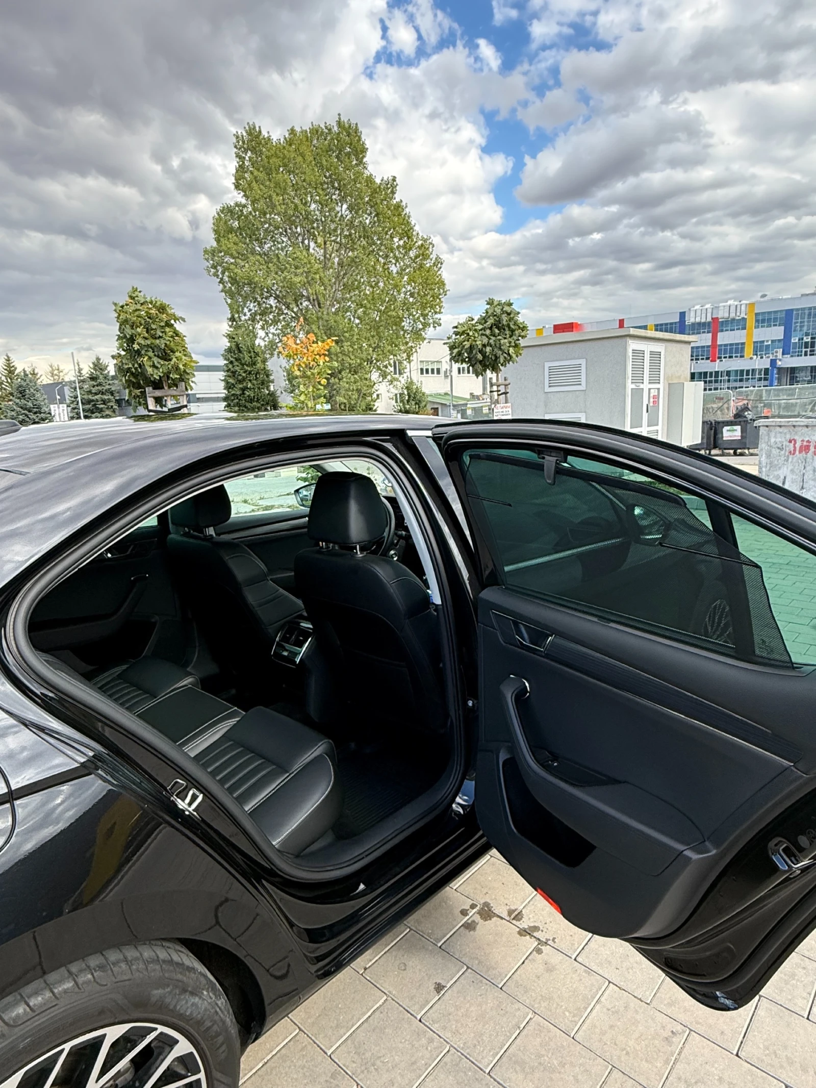 Skoda Superb 2.0TDI 7DSG 4x4 200к.с, снимка 11 - Автомобили и джипове - 56185295
