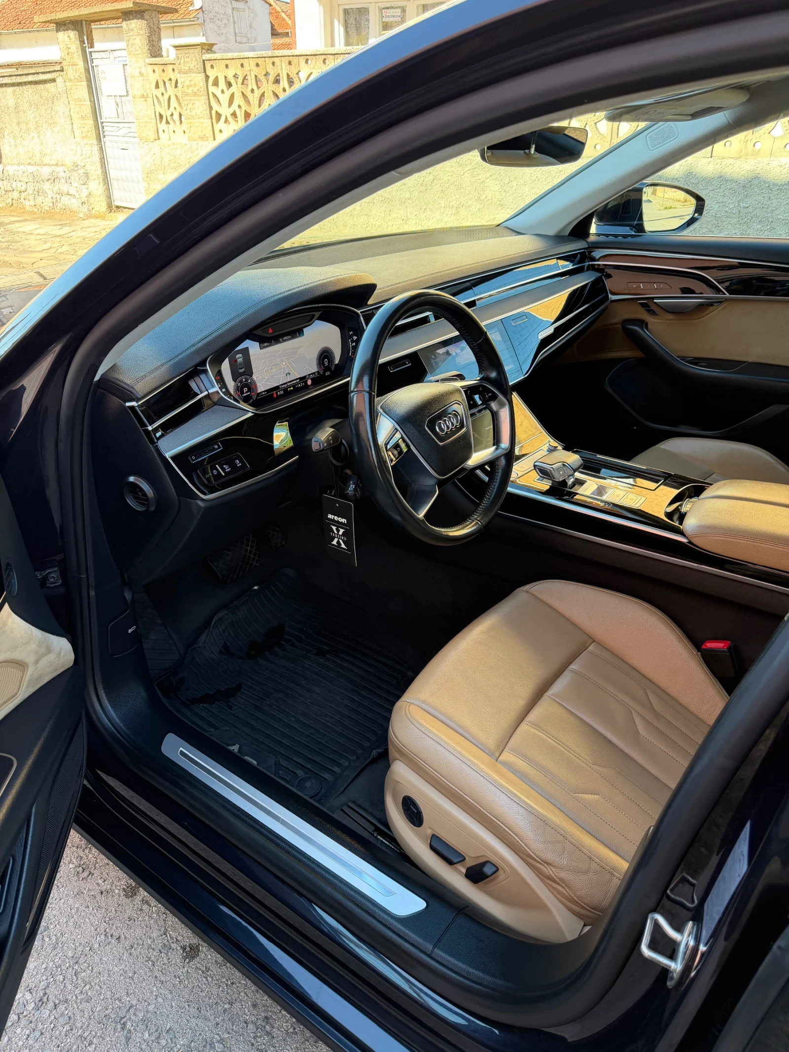 Audi A8 50TDI (3.0) DISTRONIC 360 CAM, снимка 7 - Автомобили и джипове - 56187074