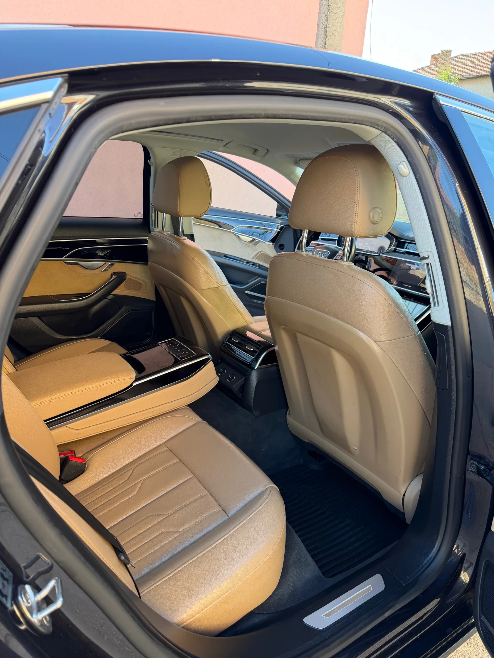 Audi A8 50TDI (3.0) DISTRONIC 360 CAM, снимка 13 - Автомобили и джипове - 56187074