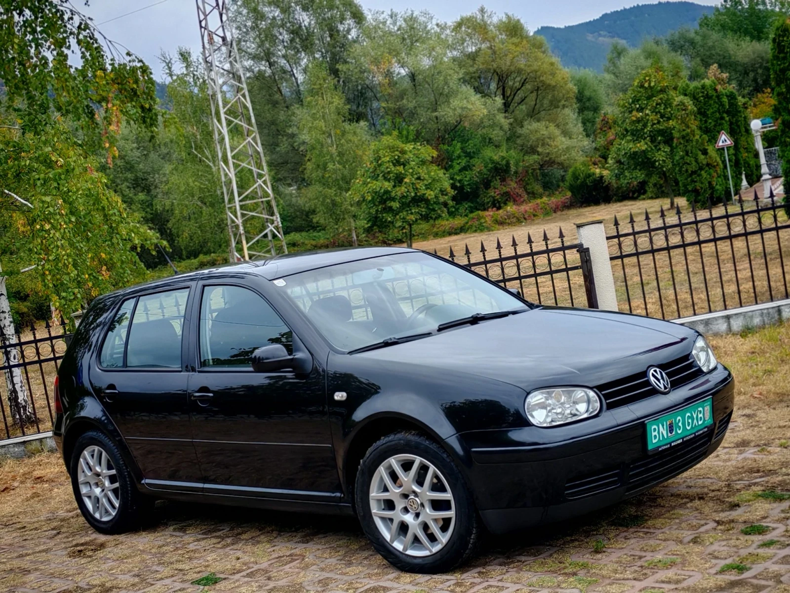 VW Golf 1.9TDI(90)* GT-EDITION* НОВ ВНОС* , снимка 8 - Автомобили и джипове - 56232731