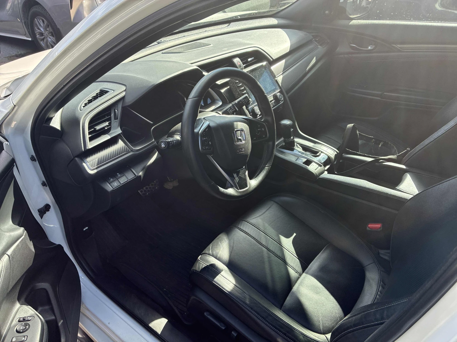 Honda Civic Sport Touring / Carfax / Автокредит, снимка 5 - Автомобили и джипове - 56244149