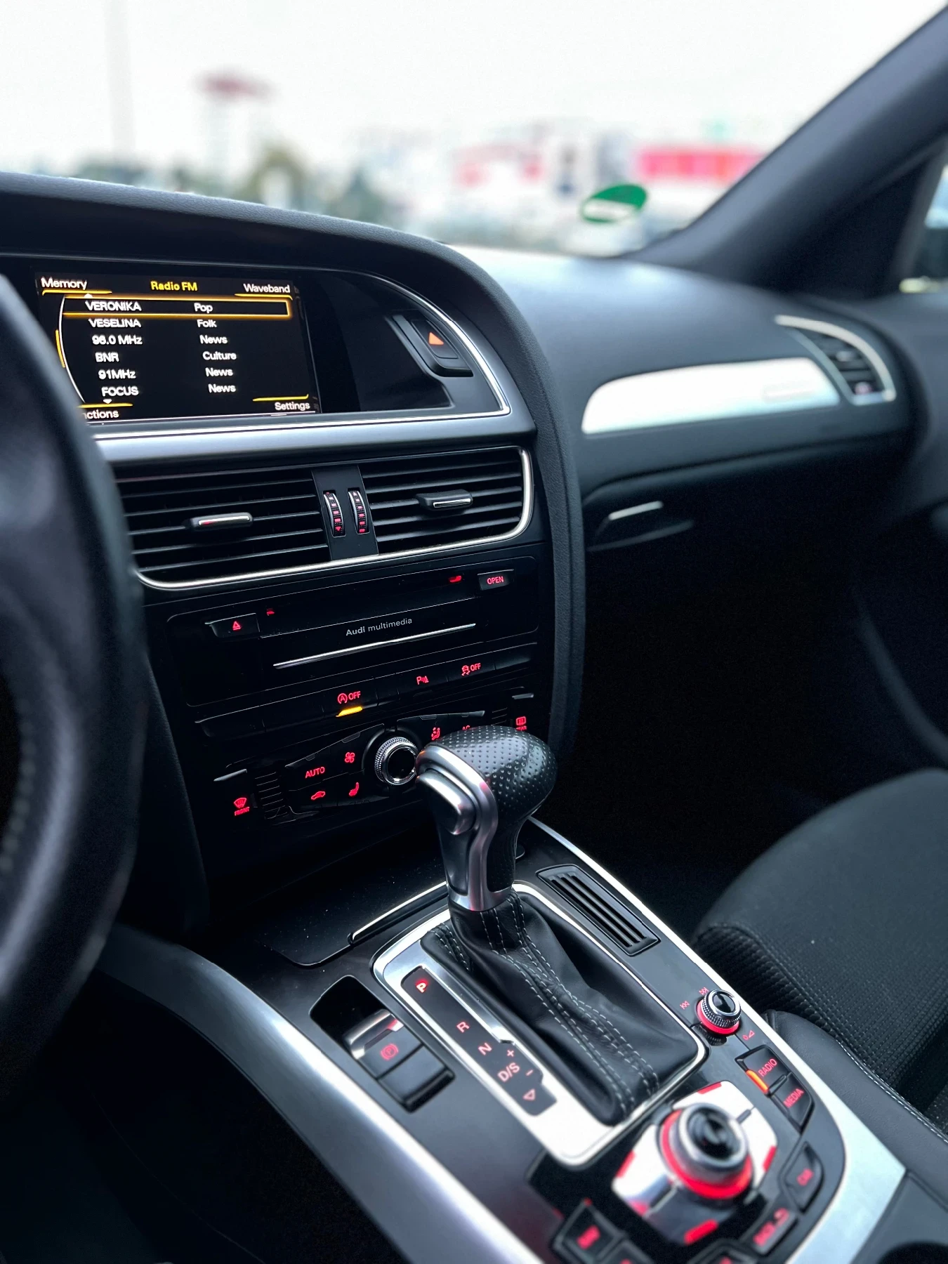 Audi A4 3.0tdi 245hp quattro 3xS-Line Active Sound, снимка 11 - Автомобили и джипове - 56274845