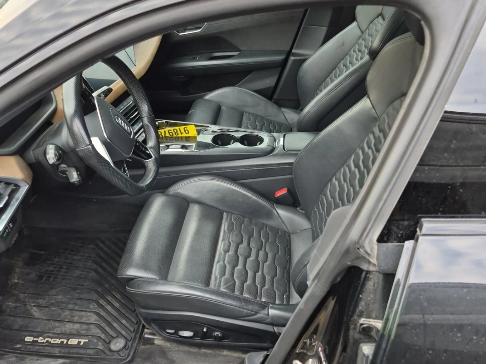 Audi E-Tron GT Matrix LED* Bang & Olufsen  3D* Performance Batter, снимка 8 - Автомобили и джипове - 56736351