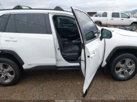 Toyota Rav4 Hybrid XLE, снимка 10