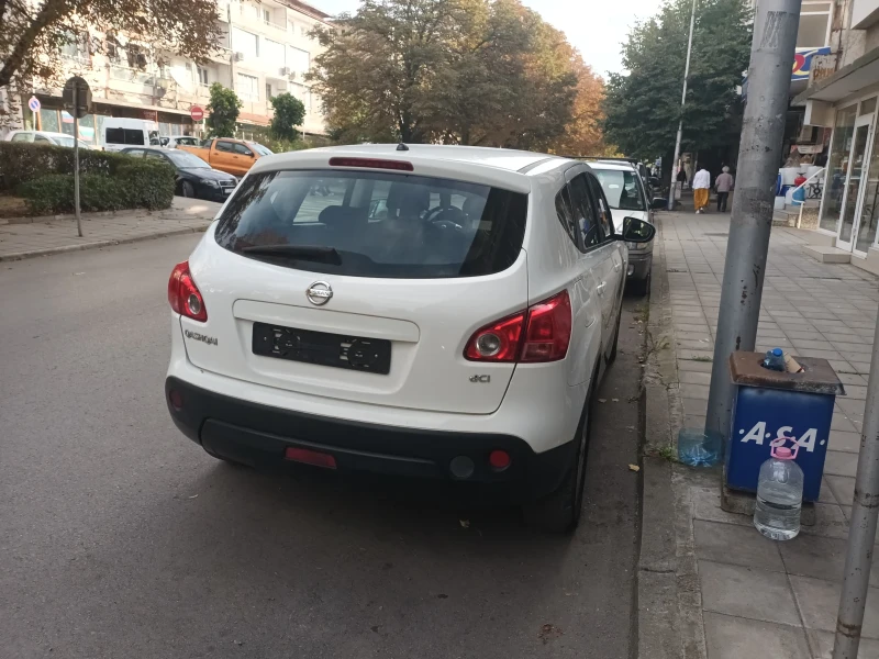 Nissan Qashqai 1.5dci, снимка 6 - Автомобили и джипове - 47517254