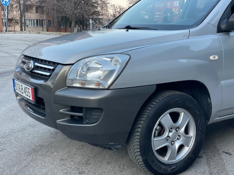 Kia Sportage 2.0i ГЕРМАНИЯ, снимка 4 - Автомобили и джипове - 48707851