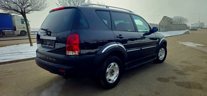 SsangYong Rexton 2.7XDI, снимка 4 - Автомобили и джипове - 48754609