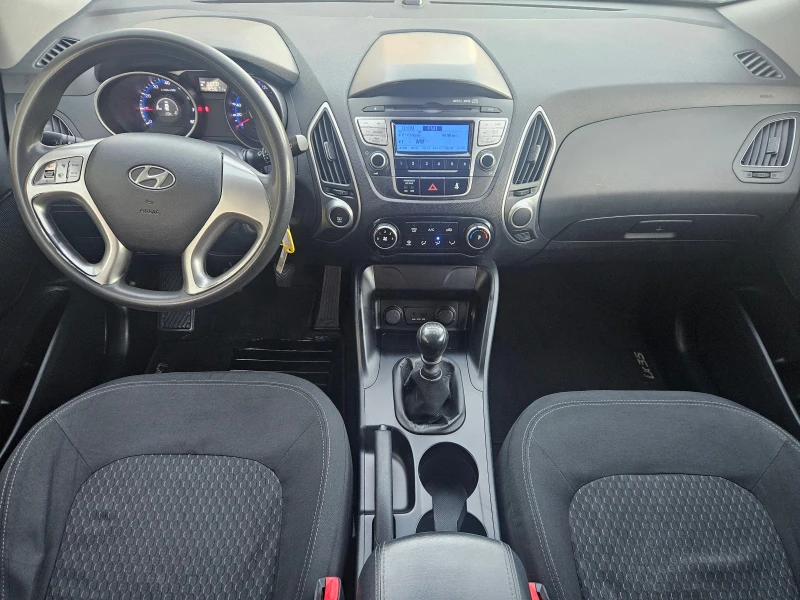 Hyundai IX35 1.6i (135 Hp), снимка 11 - Автомобили и джипове - 49387663