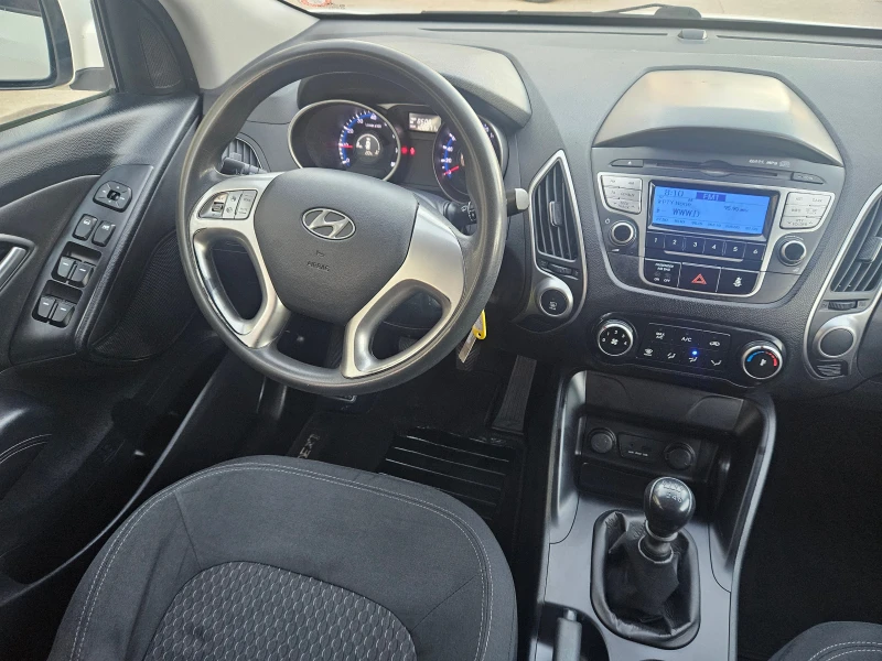 Hyundai IX35 1.6i (135 Hp), снимка 13 - Автомобили и джипове - 49387663