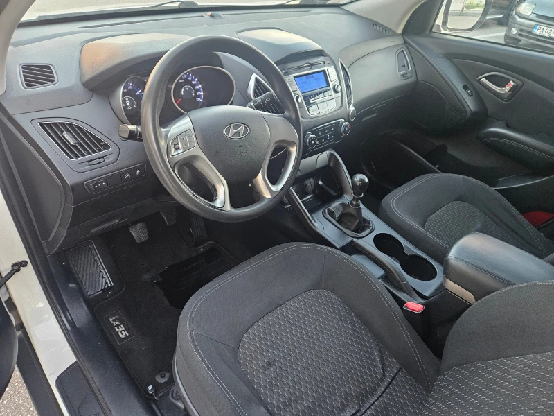 Hyundai IX35 1.6i (135 Hp), снимка 9 - Автомобили и джипове - 49387663