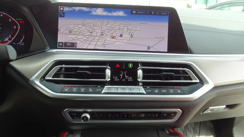 BMW X6 3.0D* M-SPORT* SWAROVSKI* LASER LIGHT* ГАРАНЦИЯ, снимка 16 - Автомобили и джипове - 49797495