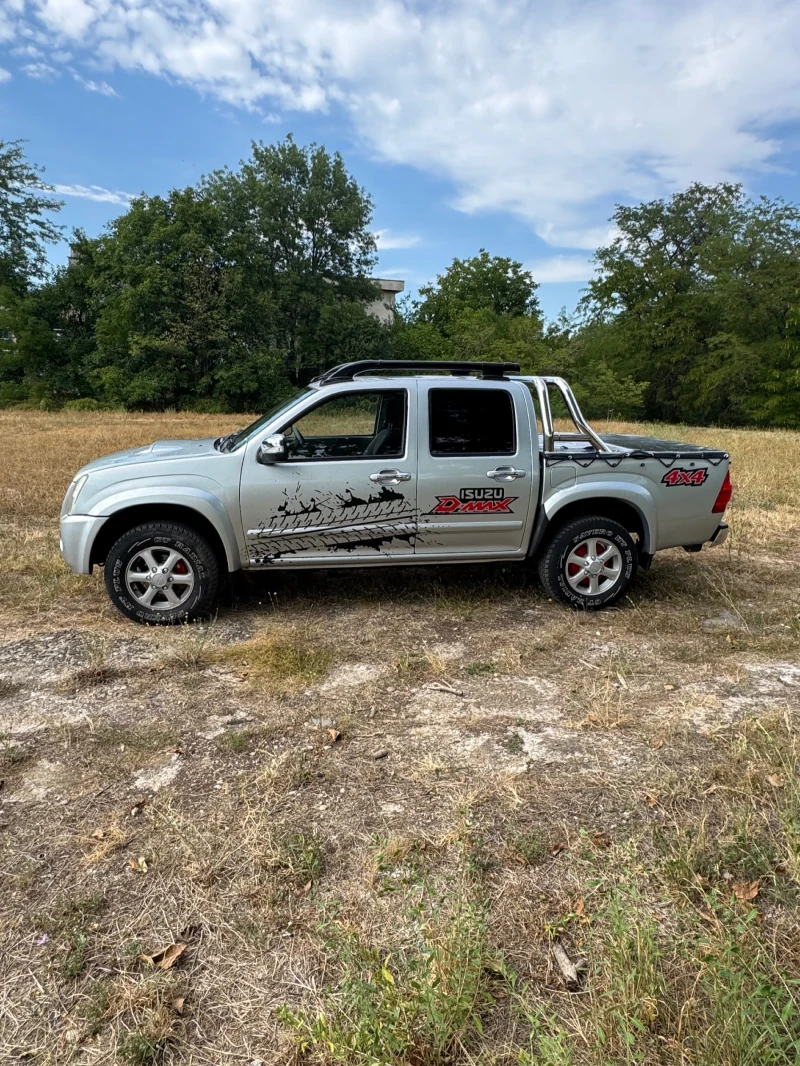 Isuzu D-max 3.0, снимка 3 - Автомобили и джипове - 52309622
