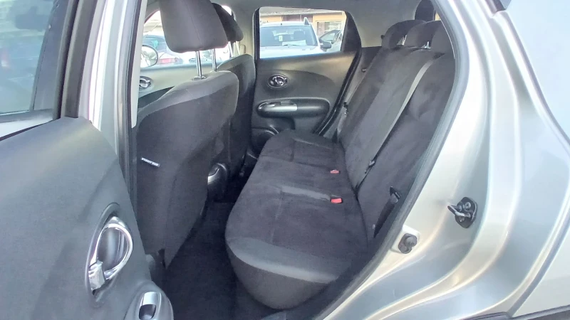 Nissan Juke 1 6i НАВИГАЦИЯ ГАЗ, снимка 9 - Автомобили и джипове - 52431827