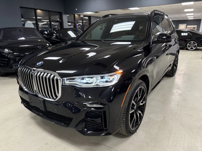 BMW X7 M-PK* M-BRAKES* B&W* 360* LA* ВЪЗДУХ* AMBIENT* KEY, снимка 2 - Автомобили и джипове - 53428600