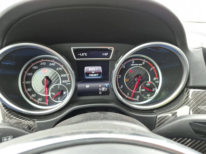 Mercedes-Benz GLS AMG 63  CARFAX, снимка 9 - Автомобили и джипове - 53451683