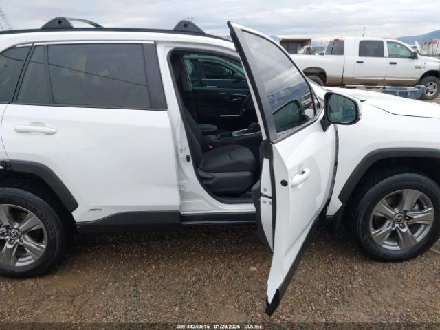 Toyota Rav4 Hybrid XLE, снимка 10 - Автомобили и джипове - 53764071