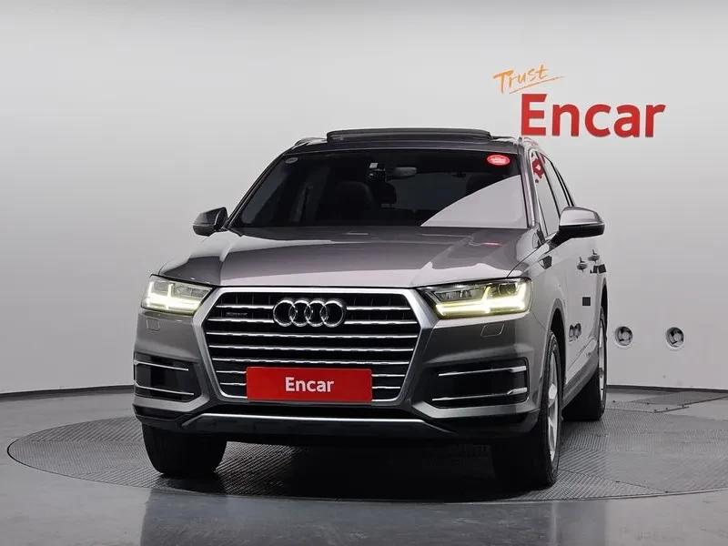 Audi Q7 35 TDI QUATTRO COMFORT, снимка 3 - Автомобили и джипове - 54922419