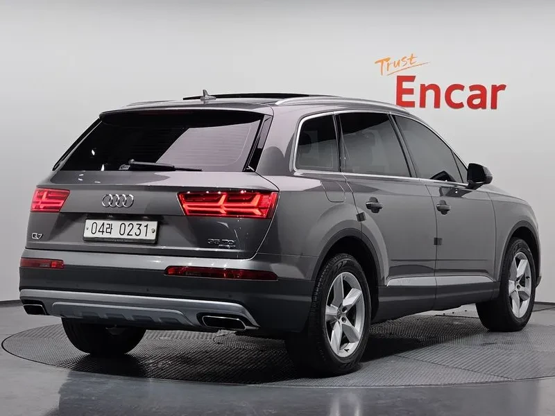 Audi Q7 35 TDI QUATTRO COMFORT, снимка 2 - Автомобили и джипове - 54922419