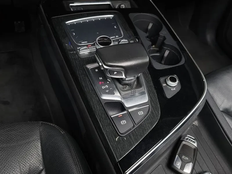 Audi Q7 35 TDI QUATTRO COMFORT, снимка 9 - Автомобили и джипове - 54922419