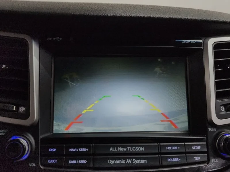 Hyundai Tucson 1.7 2WD MODERN, снимка 15 - Автомобили и джипове - 55796698