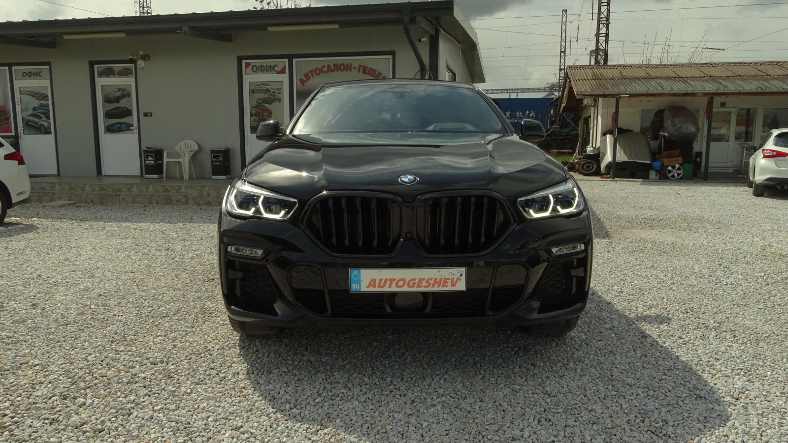 BMW X6 3.0D* M-SPORT* SWAROVSKI* LASER LIGHT* ГАРАНЦИЯ | Mobile.bg — изображение 1