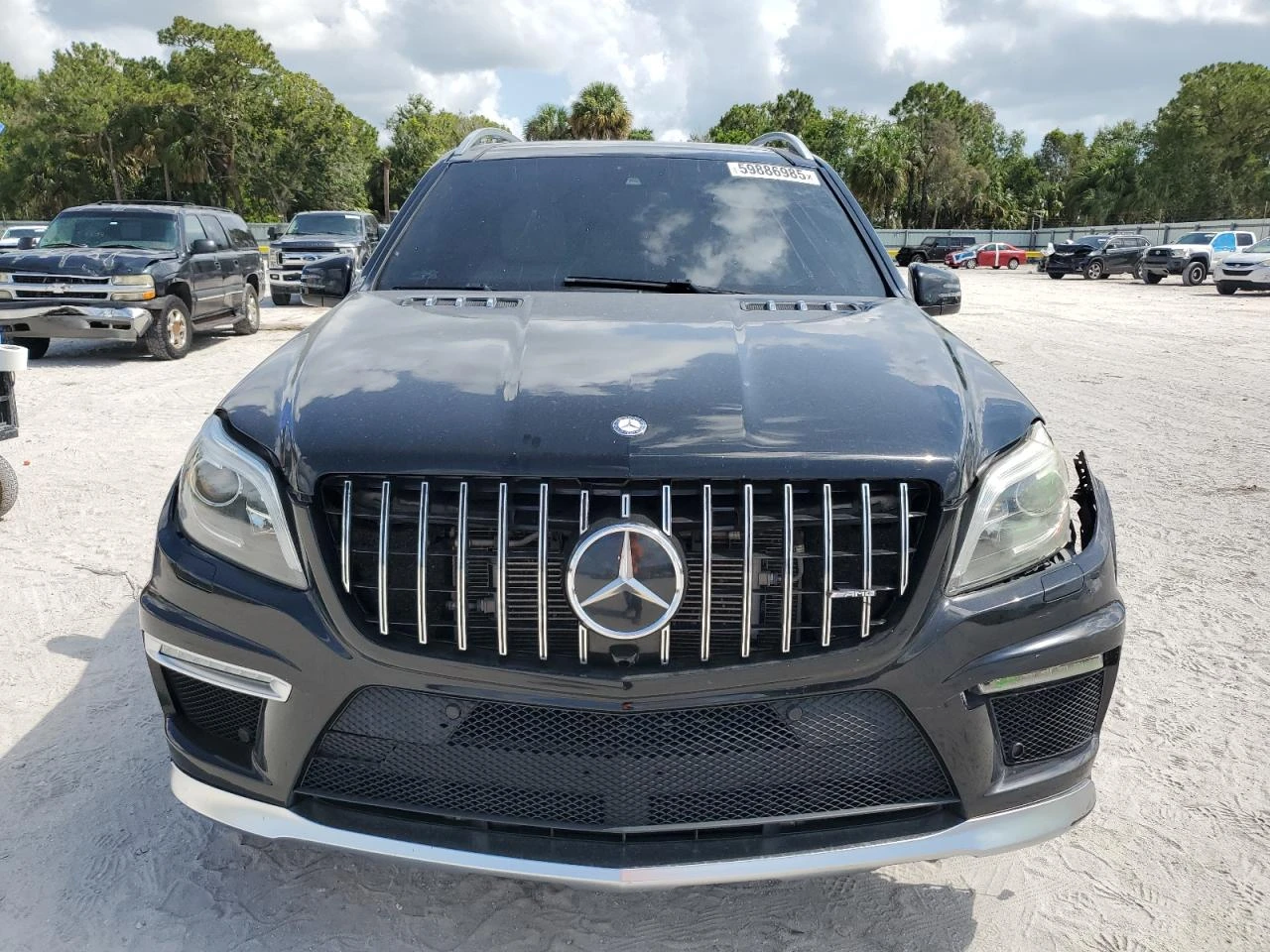 Mercedes-Benz GL 63 AMG  - изображение 6