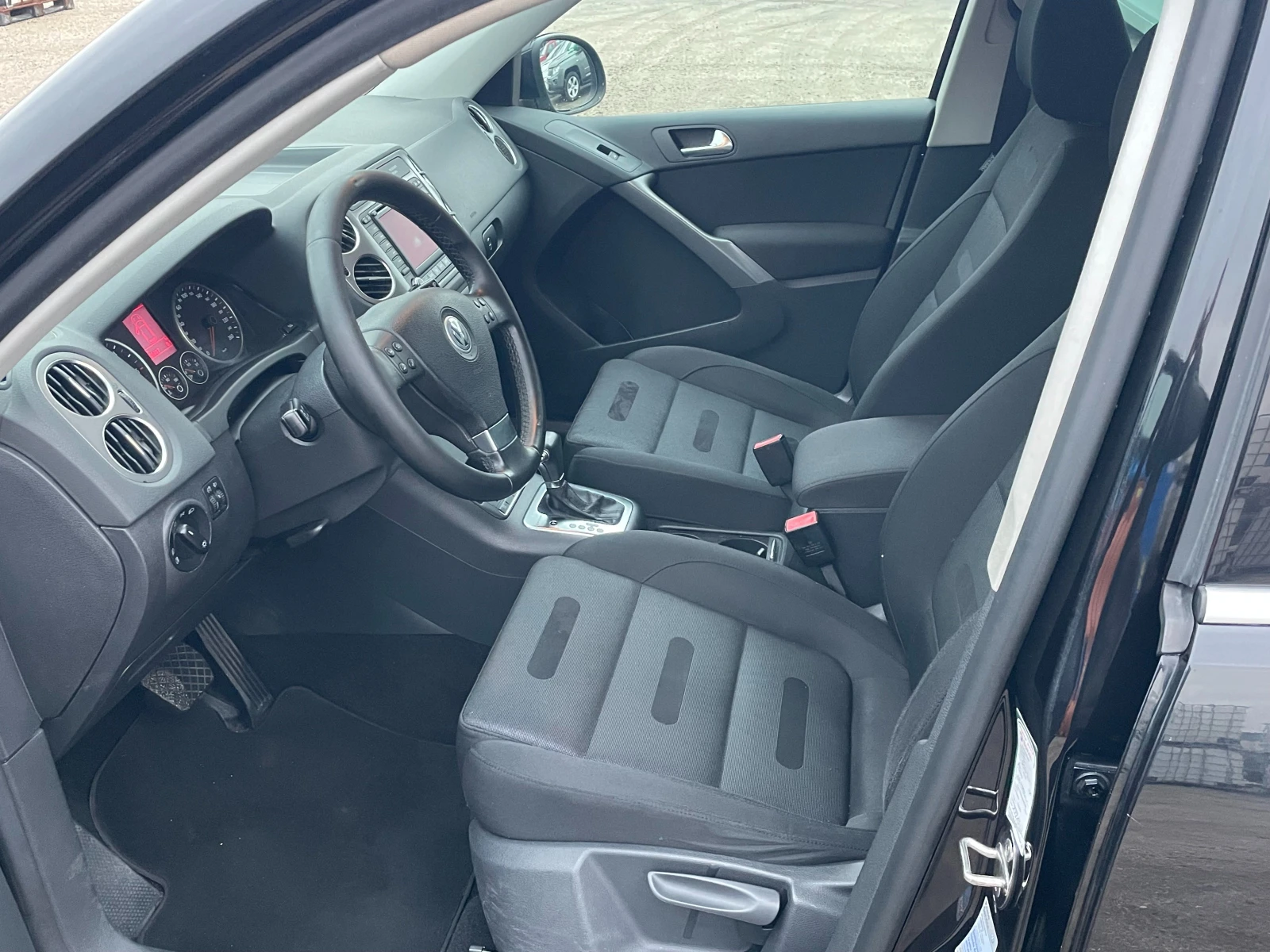 VW Tiguan НОВ ВНОС ИТАЛИЯ 4x4 - изображение 9