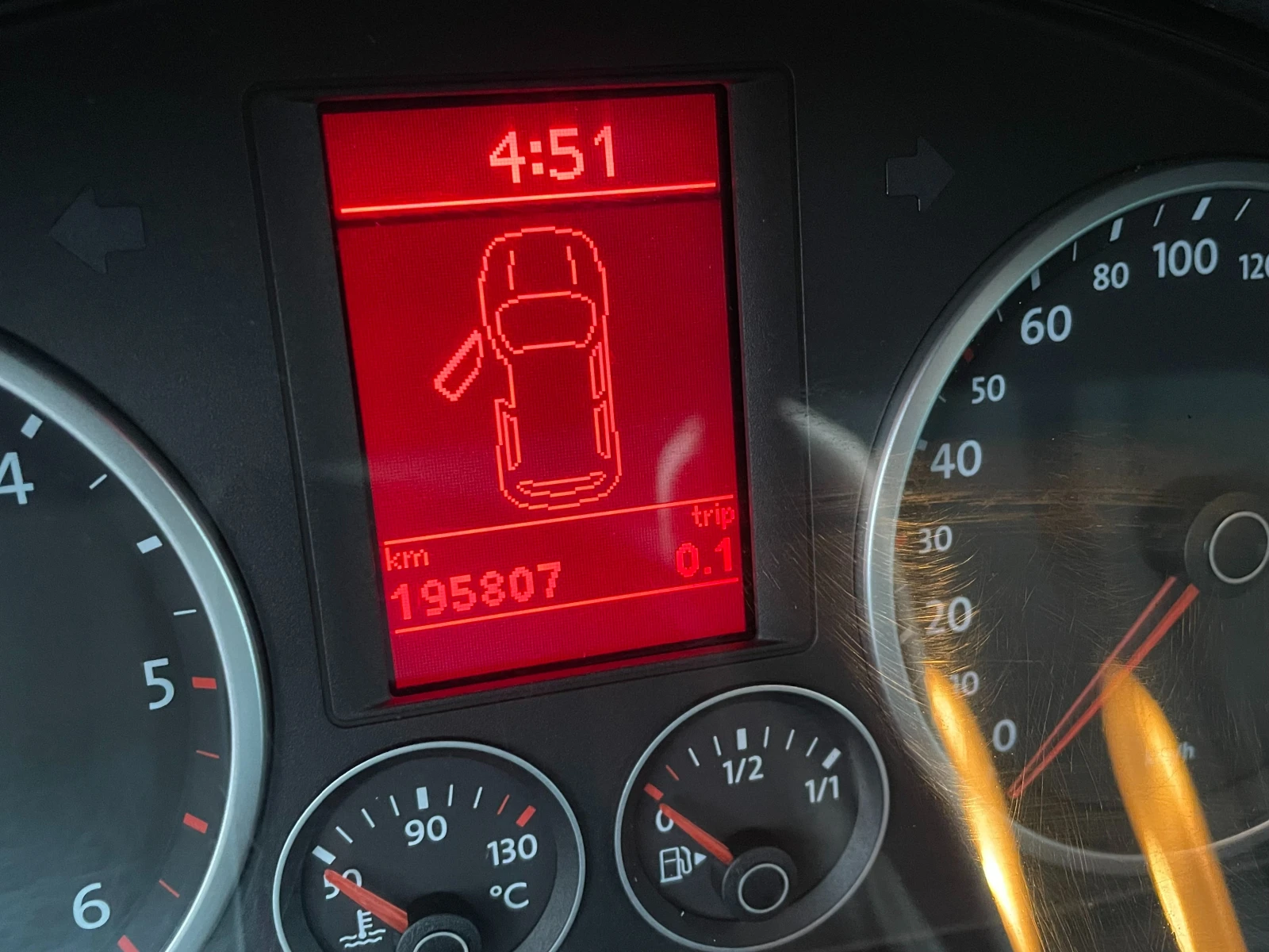 VW Tiguan    4x4 | Mobile.bg   15