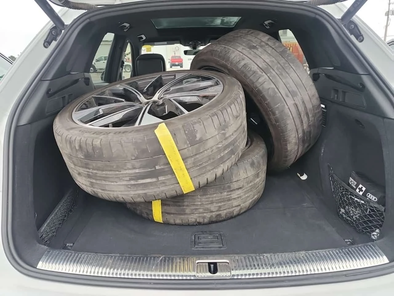 Audi SQ5 * TECHNIK * CARFAX * ЦЕНА ДО БГ, снимка 14 - Автомобили и джипове - 53770330