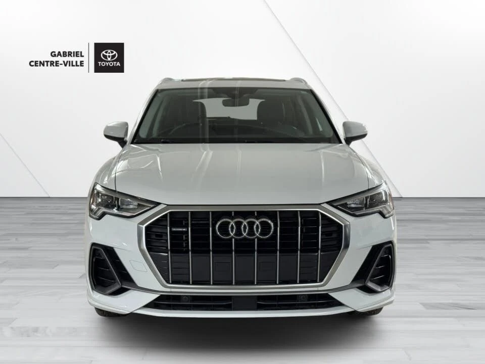 Audi Q3 45TFSI Premium Plus S Line АвтоКредит (ЦЕНА ДО БГ), снимка 2 - Автомобили и джипове - 53978898