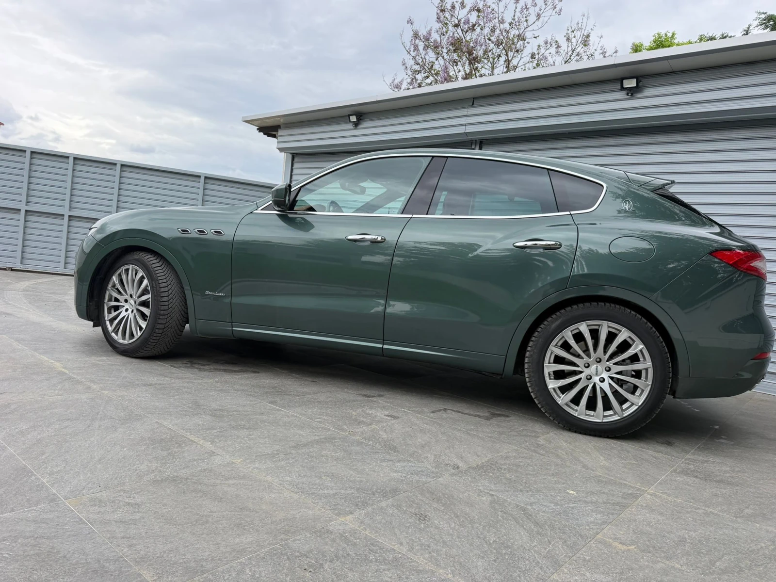 Maserati Levante, снимка 6 - Автомобили и джипове - 54485210