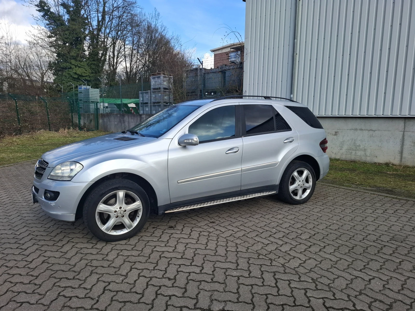 Mercedes-Benz ML 320, снимка 2 - Автомобили и джипове - 54672889