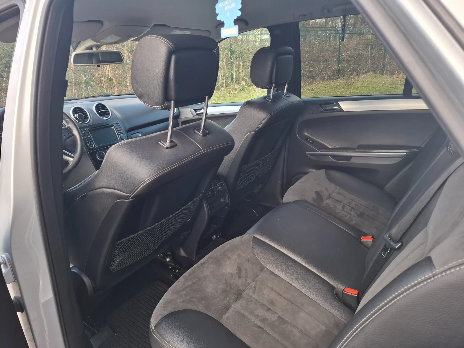 Mercedes-Benz ML 320, снимка 6 - Автомобили и джипове - 54672889