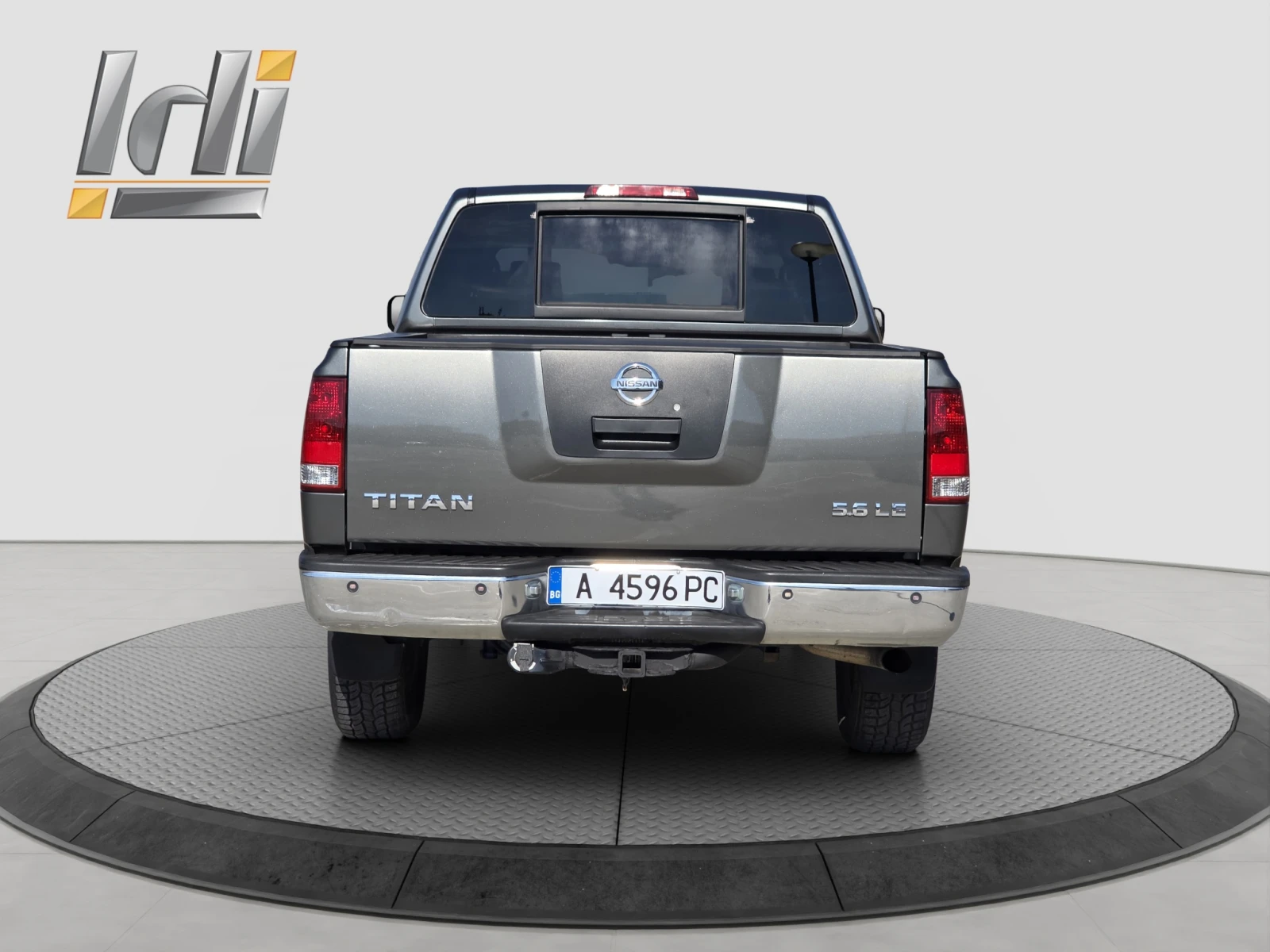 Nissan Titan crew cab 5.6 V8, снимка 5 - Автомобили и джипове - 56635112