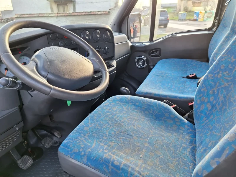 Iveco Daily, снимка 4 - Бусове и автобуси - 50041263