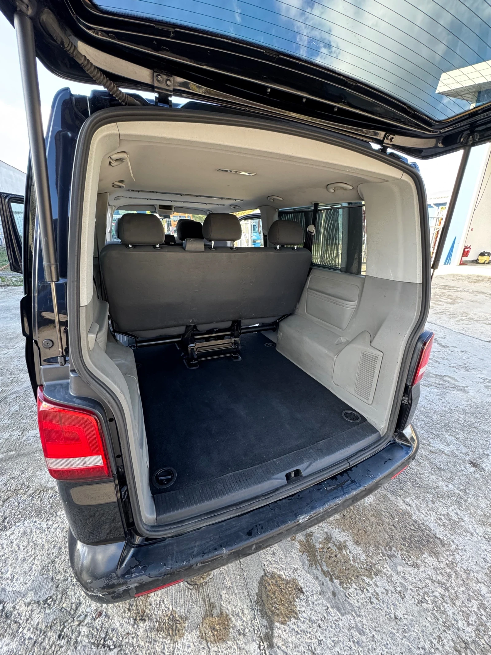 VW Caravelle T5 2.0Tdi - изображение 7